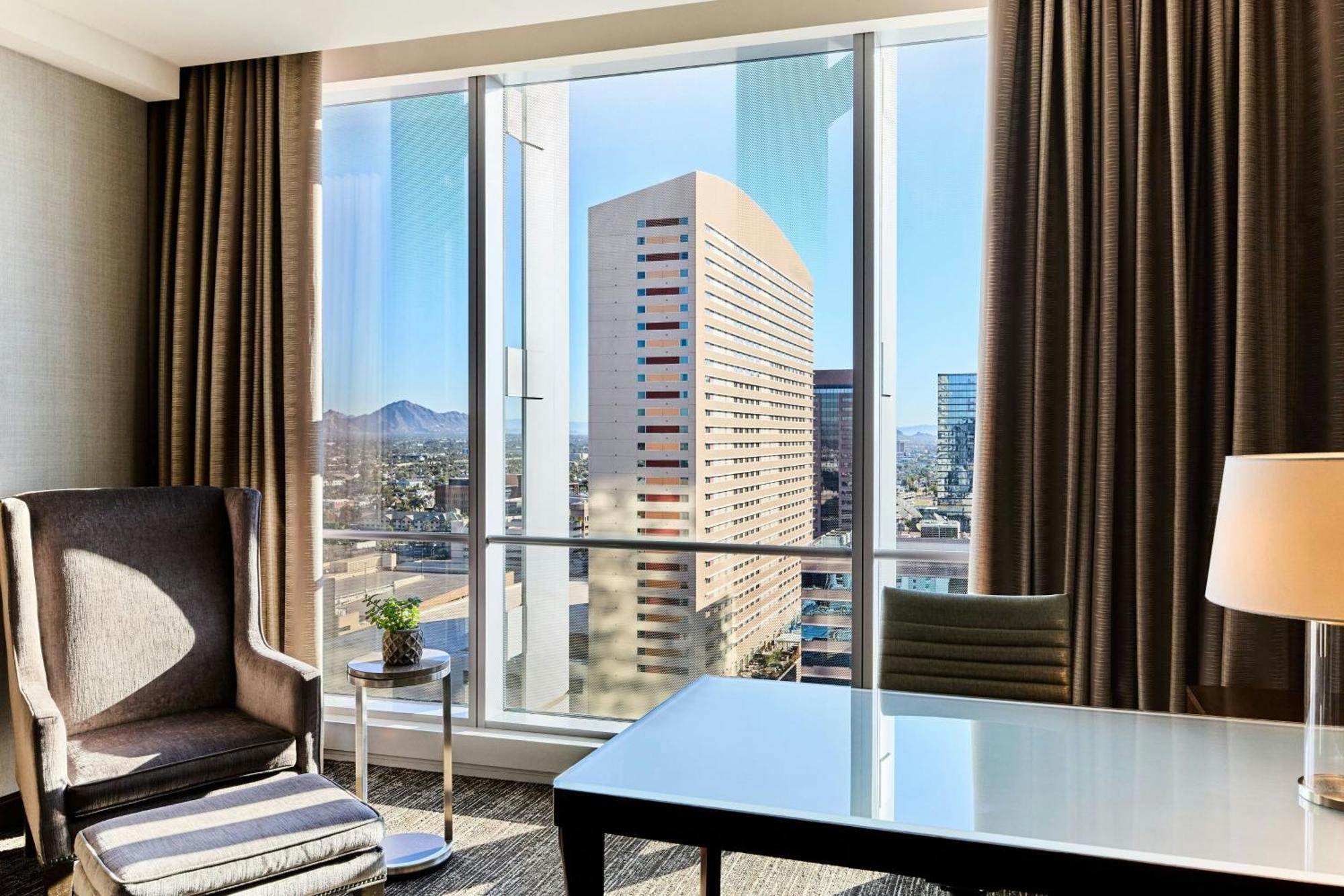 The Westin Phoenix Downtown Экстерьер фото